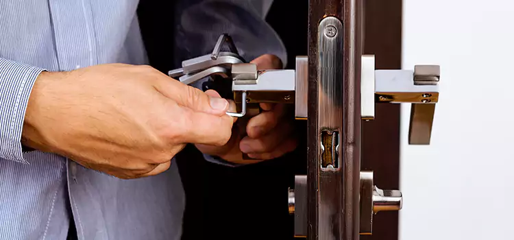 Commercial Door Lock Repair Oakland Park